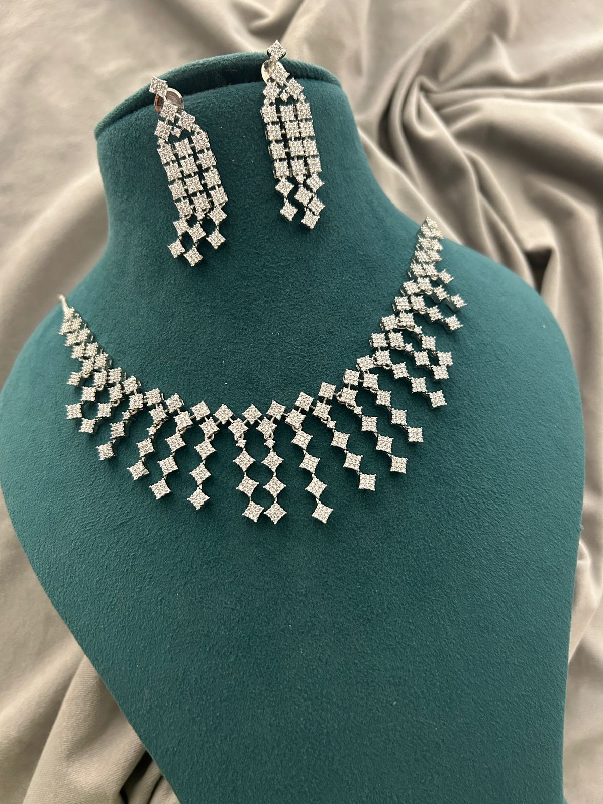 Sparkling Cascade Diamond Look Necklace Set